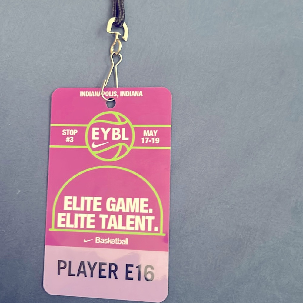 NIKE EYBL Tag. Stop #3, E16.